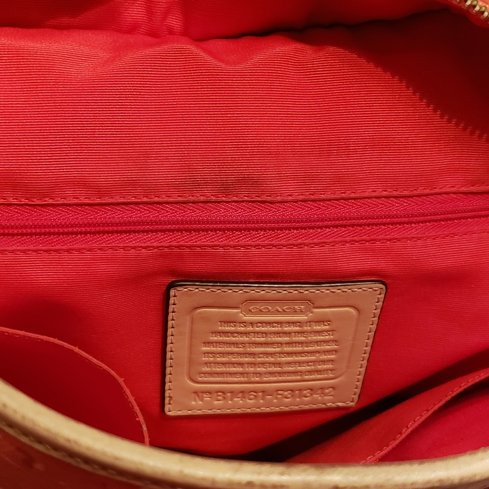 Coach purse - Picture 4 of 7